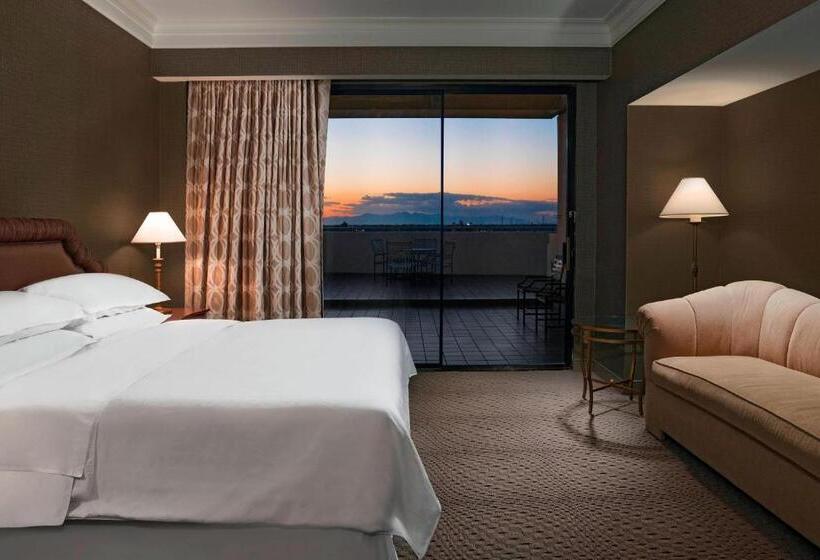 Пентхаус Люкс, Sheraton Crescent