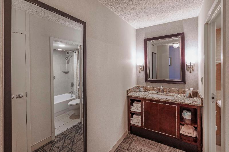 חדר סטנדרט, Doubletree By Hilton Tulsa Downtown