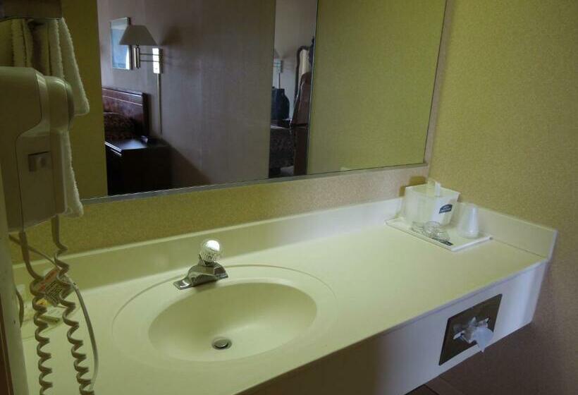 Стандартный Номер Кровать Кинг, Howard Johnson By Wyndham Virginia Beach