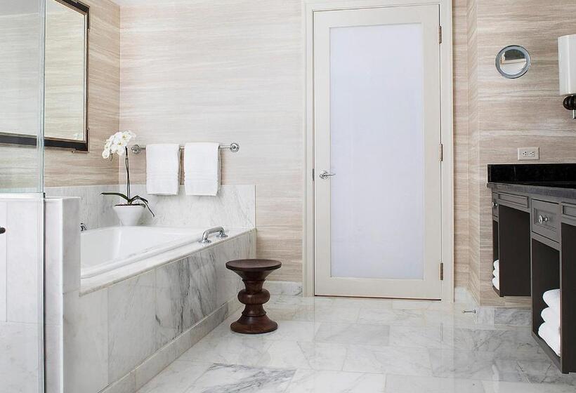Люкс Executive Кровать Кинг, Four Seasons  Boston