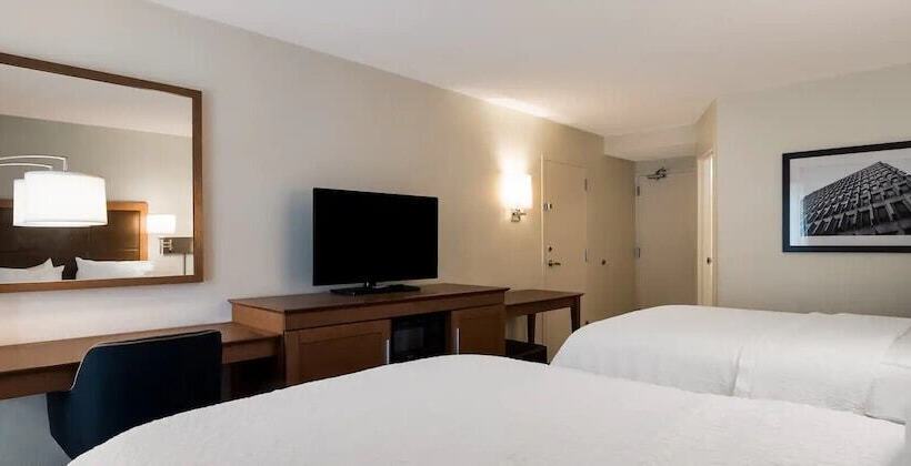 Номер Стандарт 2 Двуспальные Кровати, Hampton Inn Columbia I26 Airport