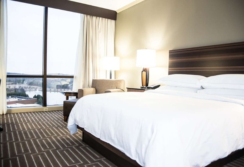 Номер Премиум, Hilton Charlotte University Place