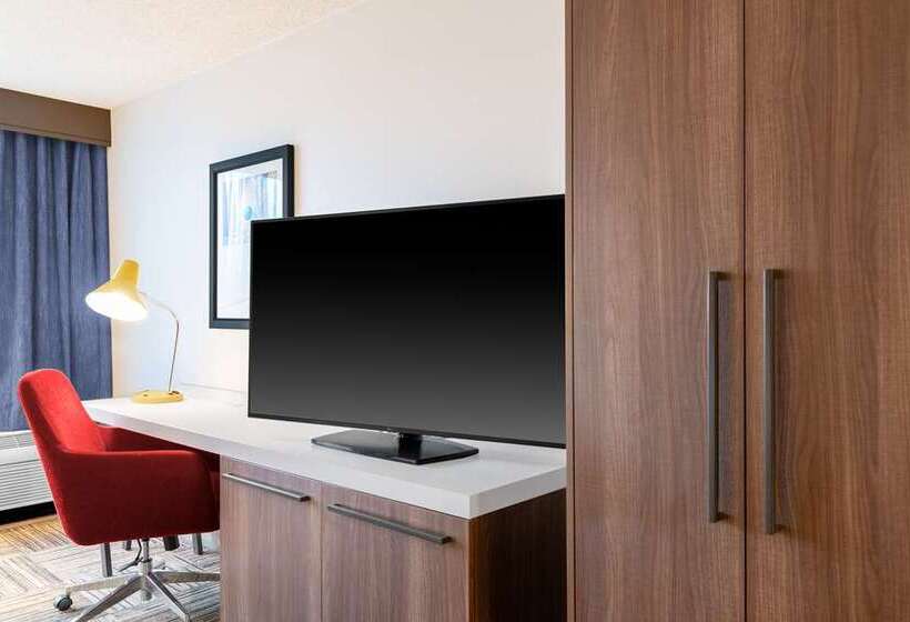 Номер Стандарт 2 Двуспальные Кровати, Hilton Charlotte University Place