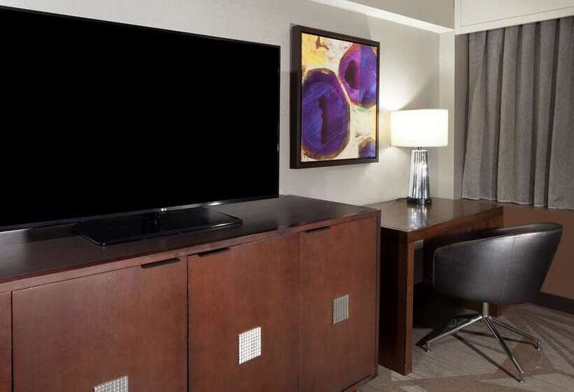 Номер Стандарт, Hilton Charlotte University Place