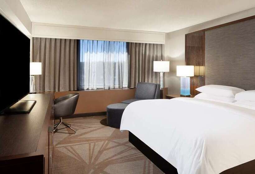 Номер Стандарт, Hilton Charlotte University Place