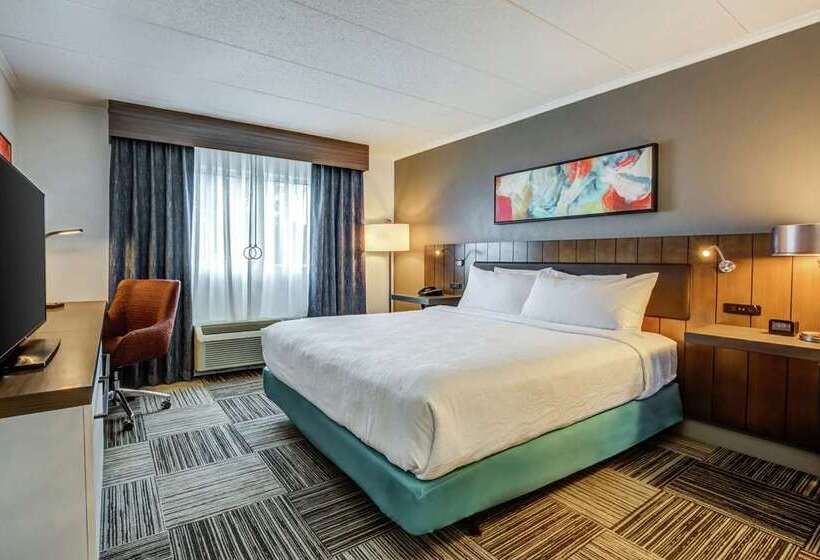 Стандартный Номер Кровать Кинг, Hilton Charlotte University Place