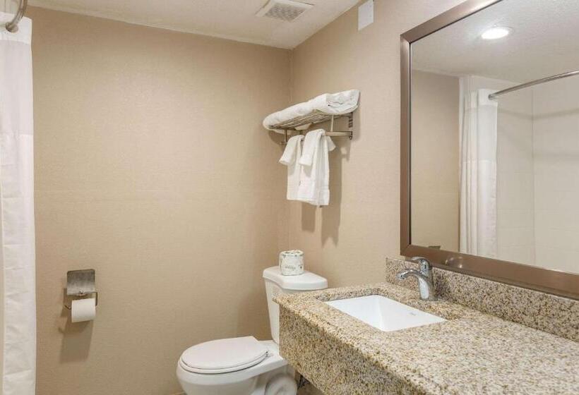 Номер Стандарт, Pocono Inn & Banquet   Stroudsburg