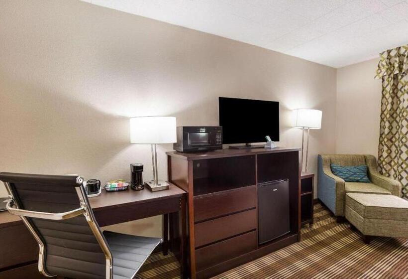 Номер Стандарт, Pocono Inn & Banquet   Stroudsburg