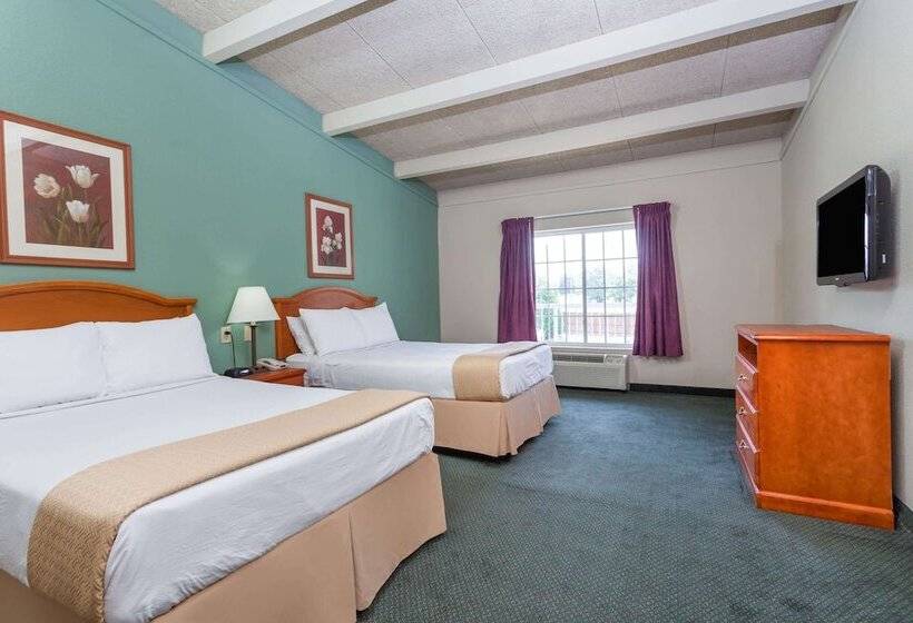Номер Стандарт 2 Двуспальные Кровати, Days Inn & Suites By Wyndham Lexington