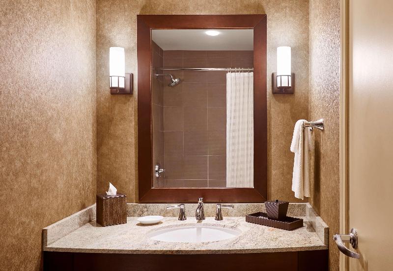 Номер Клуб, Hyatt Regency Bellevue