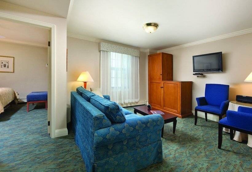 Junior Suite, Inn At The Opera