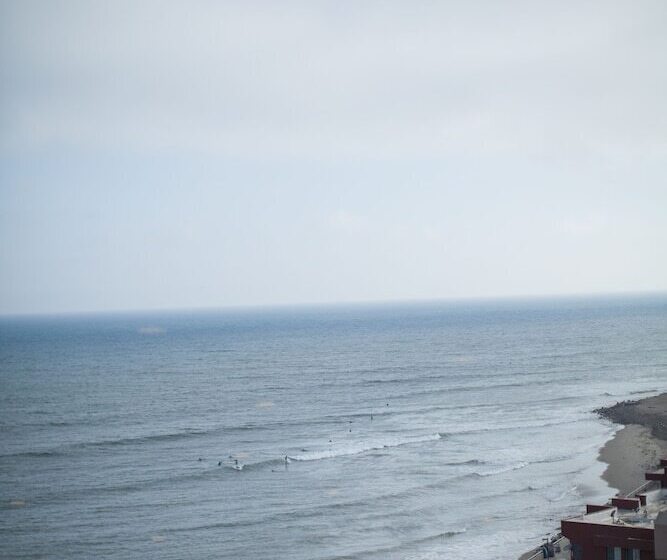스탠다드 룸 더블 침대 2개, Crowne Plaza Ventura Beach, An Ihg