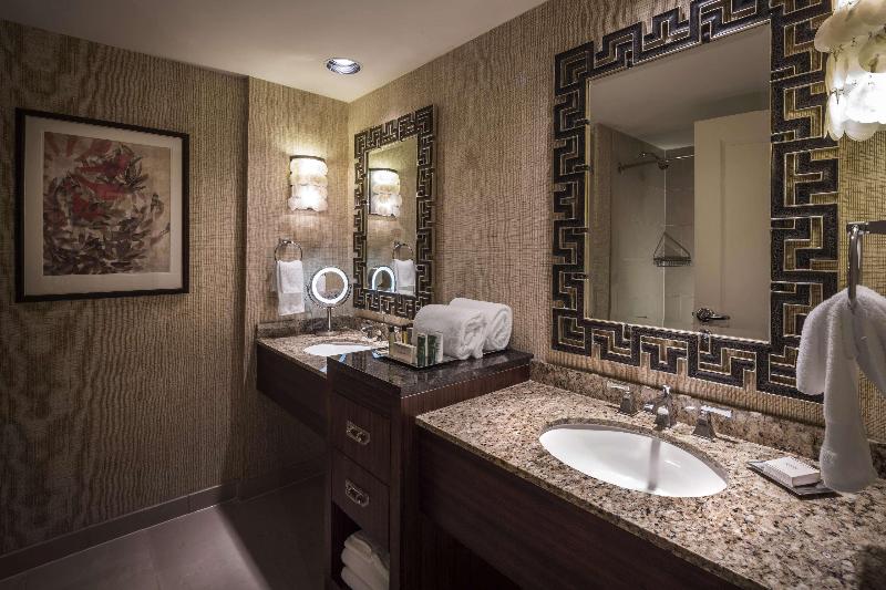 Quarto Deluxe, Hilton Anatole