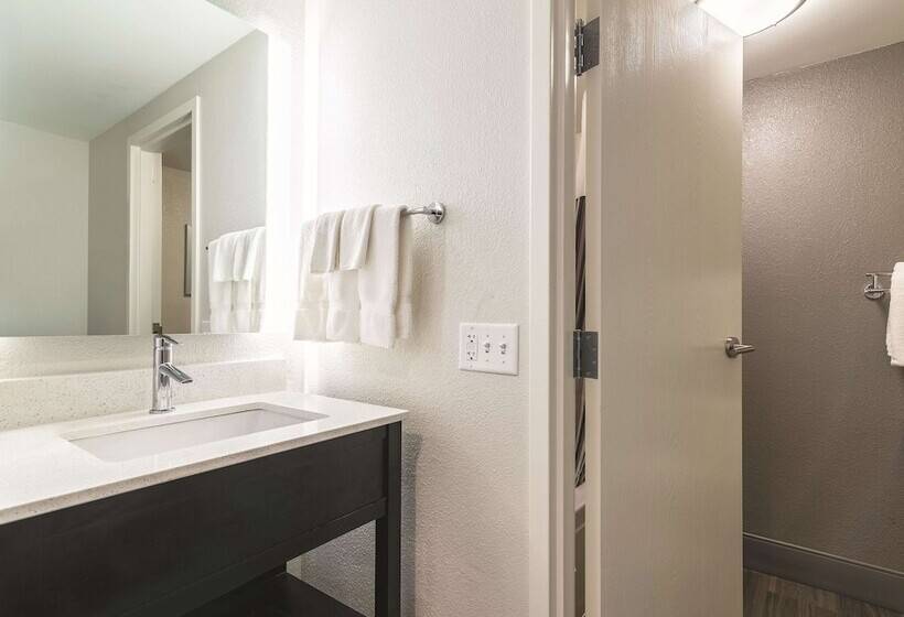 Номер Deluxe, La Quinta Inn By Wyndham Fresno Yosemite