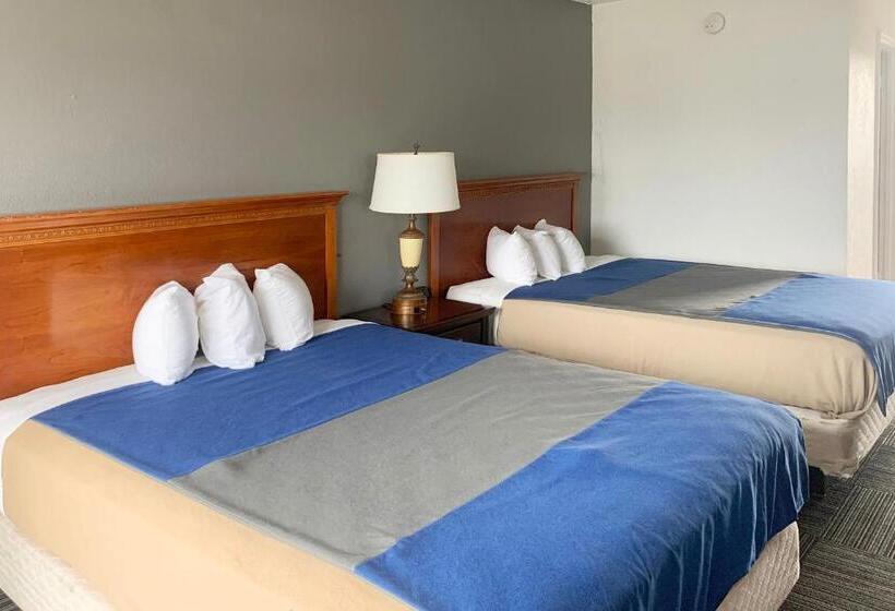 Номер Deluxe с Балконом, Lakeview Inn