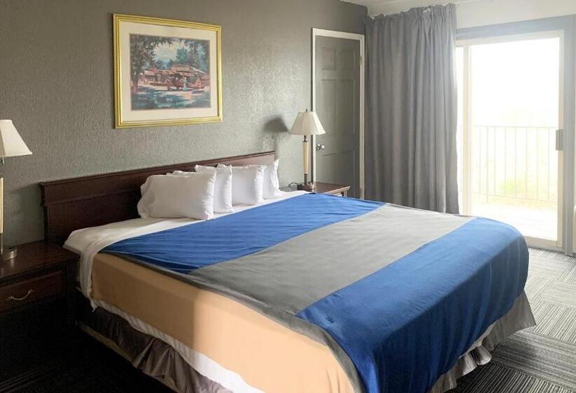 Номер Deluxe Кровать Кинг, Lakeview Inn