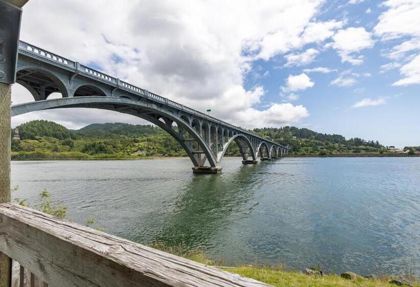 デラックスルーム, Jot's Resort