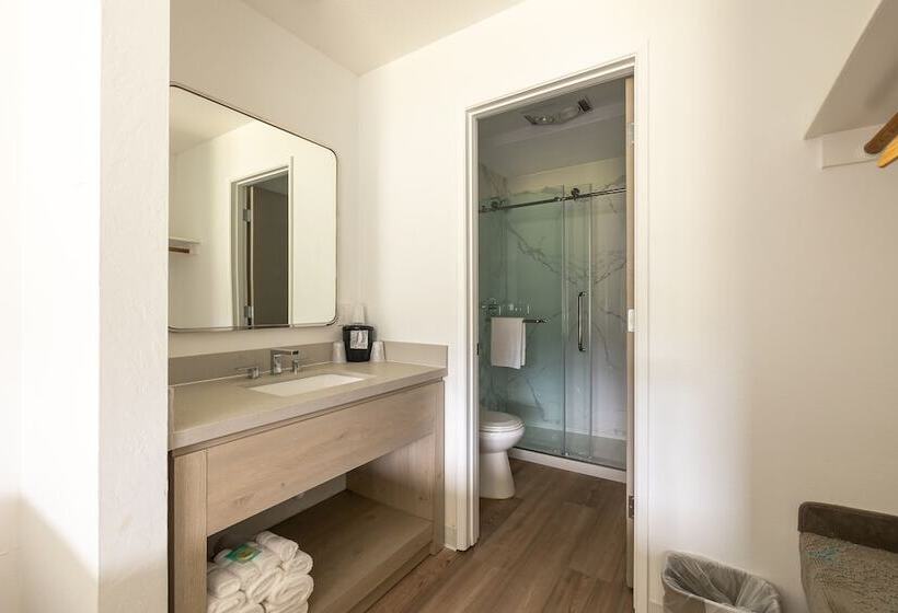 Номер Deluxe, Jot's Resort