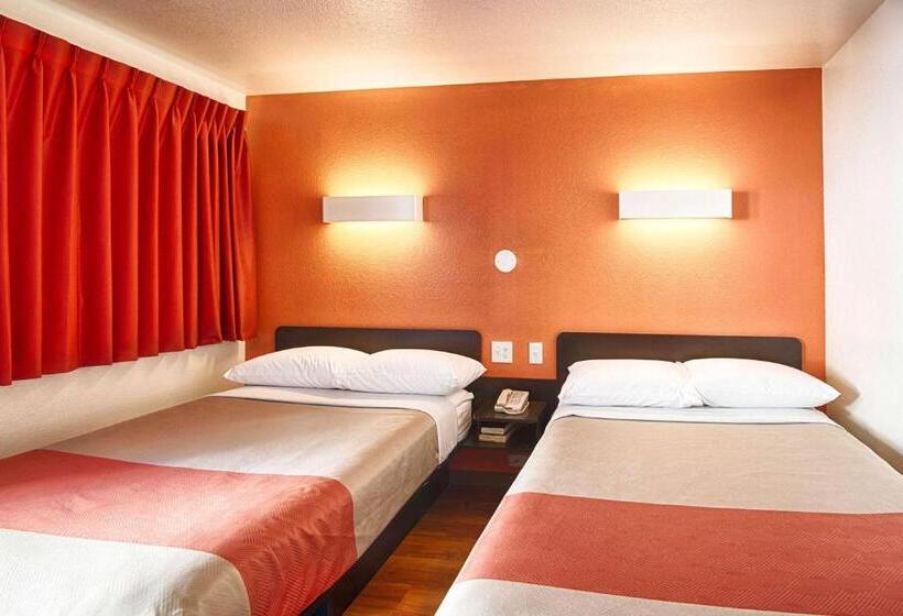 Четырехместный Номер Стандарт, Motel 6 Mammoth Lakes, Ca