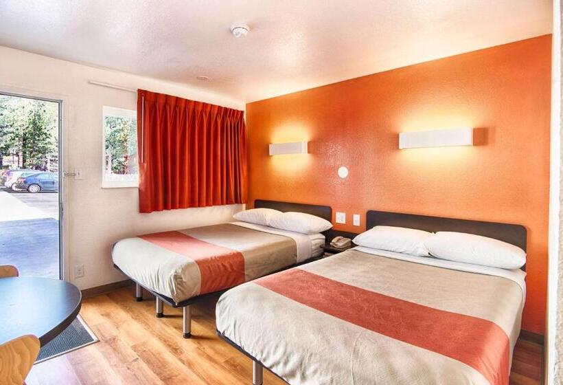 Четырехместный номер Премиум, Motel 6 Mammoth Lakes, Ca