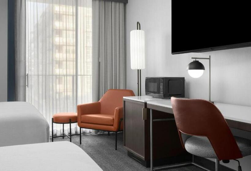 残疾人使用的带特大床的标准间, Courtyard San Jose Airport