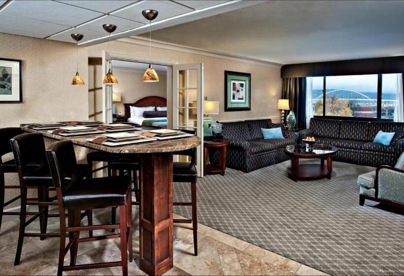 스위트, Crowne Plaza Hotel Portland Downtown Convention Center, An Ihg