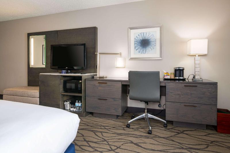 Номер Стандартный с Видом, Doubletree By Hilton Hotel Racine Harbourwalk