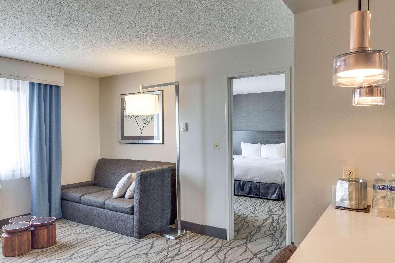 Полулюкс Кровать Кинг, Doubletree By Hilton Hotel Racine Harbourwalk