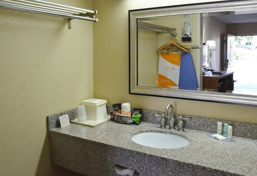 Номер Стандарт 2 Двуспальные Кровати, Quality Inn
