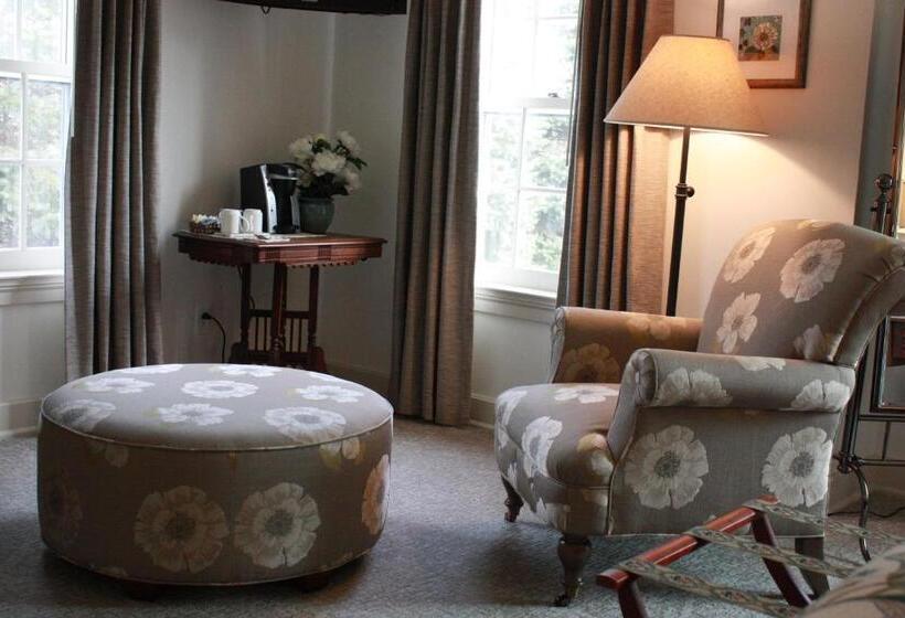 디럭스 룸 킹사이즈 침대, The Old Lyme Inn