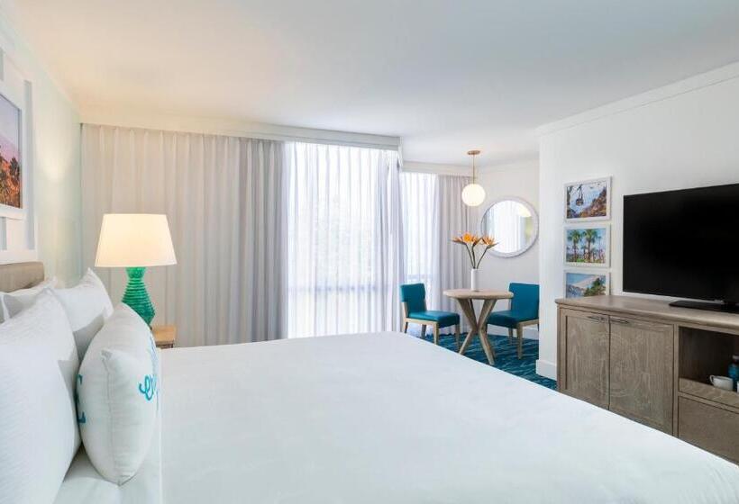 Standard Room King Size Bed, Riviera Resort Palm Springs