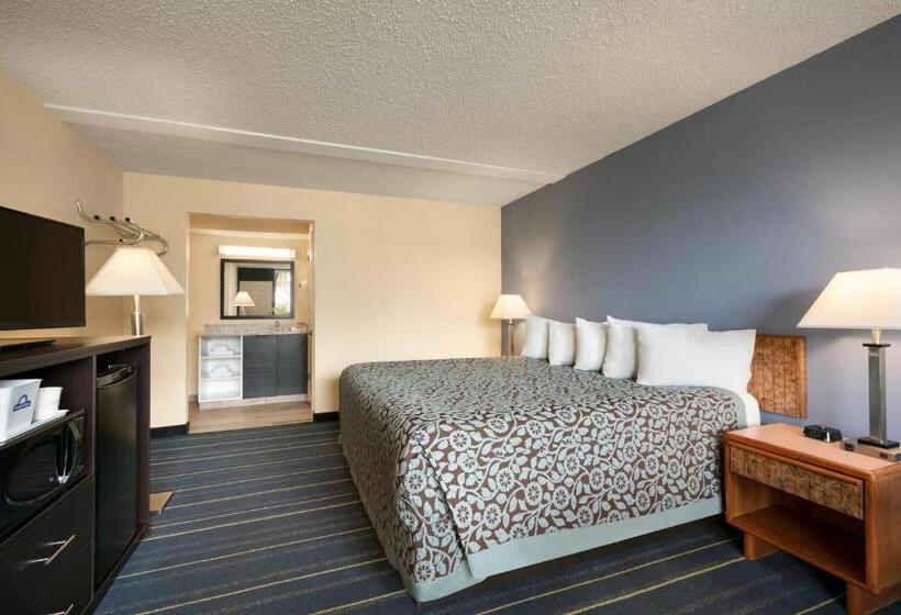 غرفة قياسية سرير كينج, Days Inn By Wyndham Clearwater/central