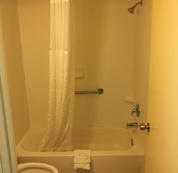 غرفة قياسية, Days Inn By Wyndham Clearwater/central