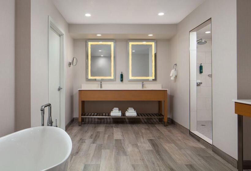 Президентский Люкс, Doubletree By Hilton Sacramento