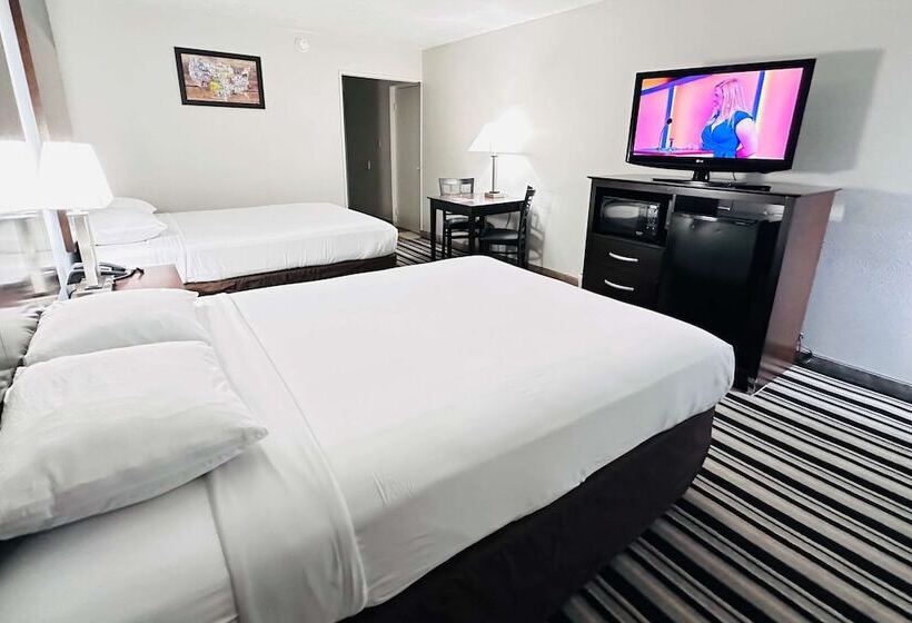 Номер Стандарт 2 Двуспальные Кровати, Econo Lodge