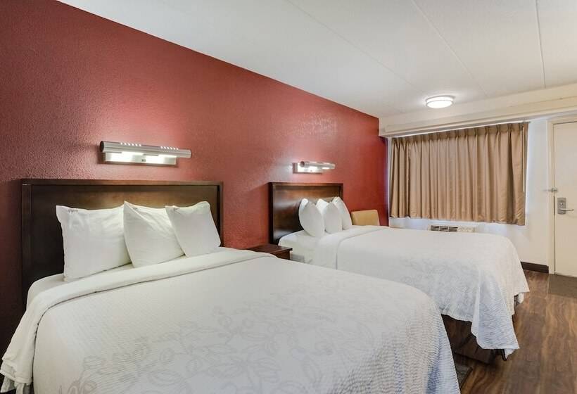 Номер Deluxe, Super 8 By Wyndham Deerfield   Northbrook