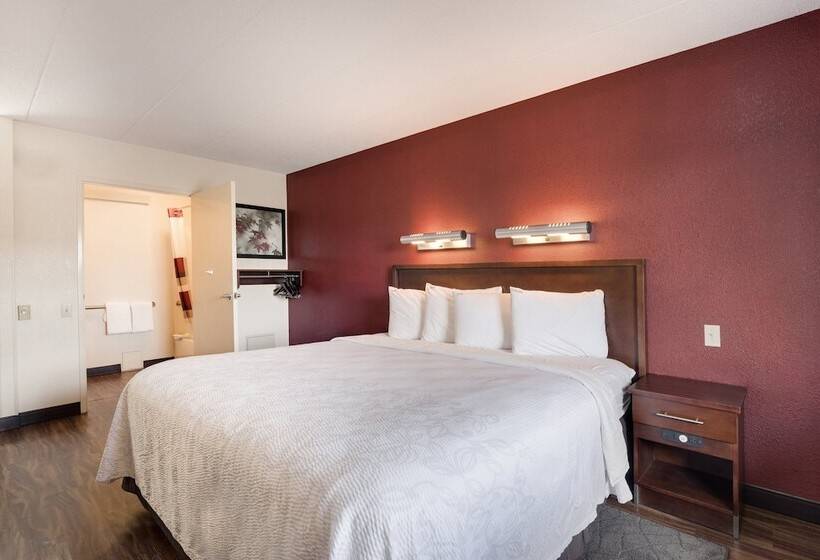 Номер Deluxe, Super 8 By Wyndham Deerfield   Northbrook