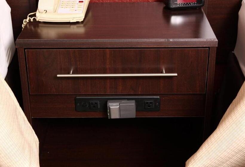 Стандартный Номер Кровать Кинг, Red Roof Inn Plus+ Secaucus   Meadowlands