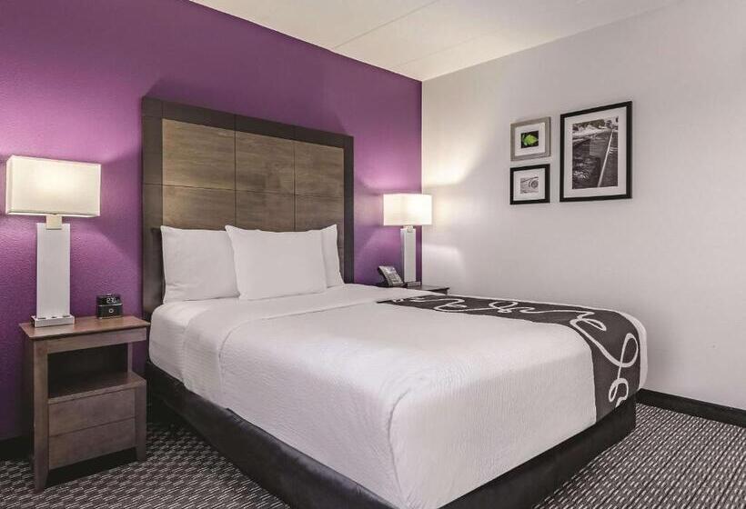 Номер Стандарт Адаптированный для Инвалидов, La Quinta By Wyndham Warwick Providence Airport