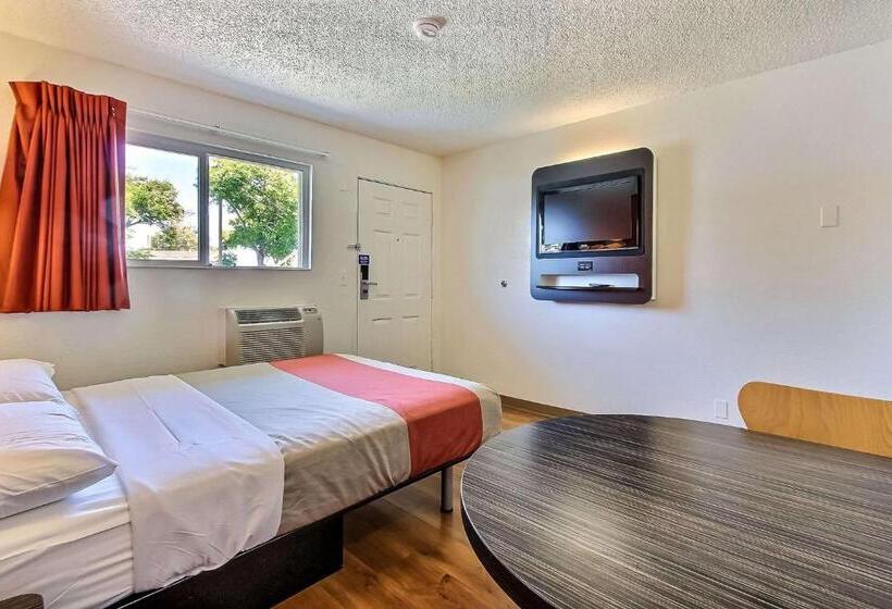 适合残疾人使用的标准间, Motel 6 San Jose, Ca  Airport