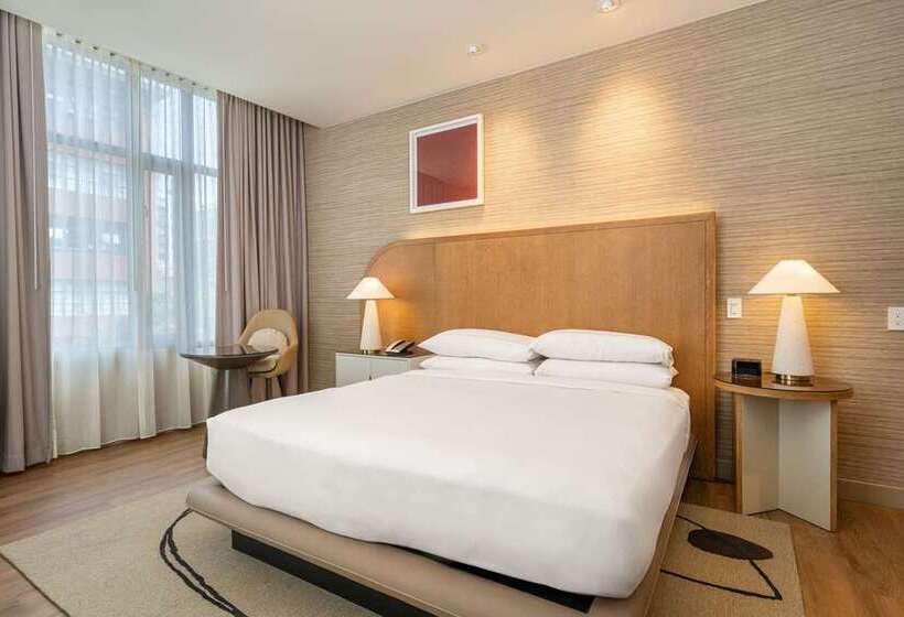스탠다드 룸 킹사이즈 침대, Hilton Woodland Hills / Los Angeles
