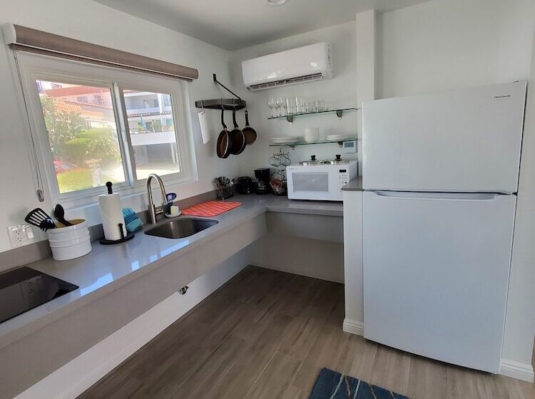 Люкс Боковой Вид на Море, Sea Horse Resort