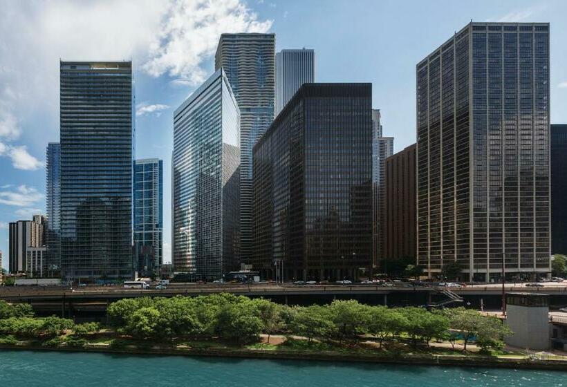 Стандартный Номер Кровать Кинг, Swissôtel Chicago