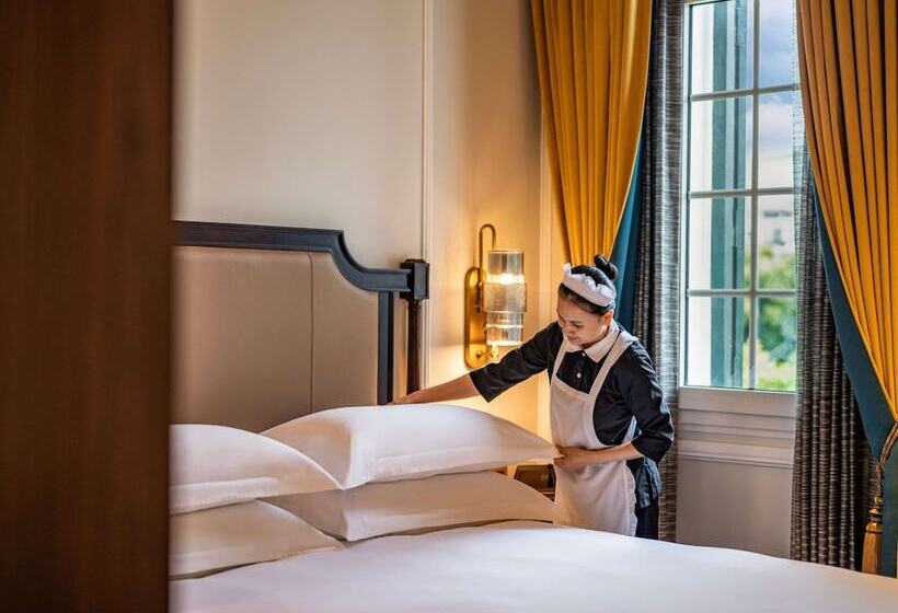 اتاق لوکس, Sofitel Legend Metropole Hanoi