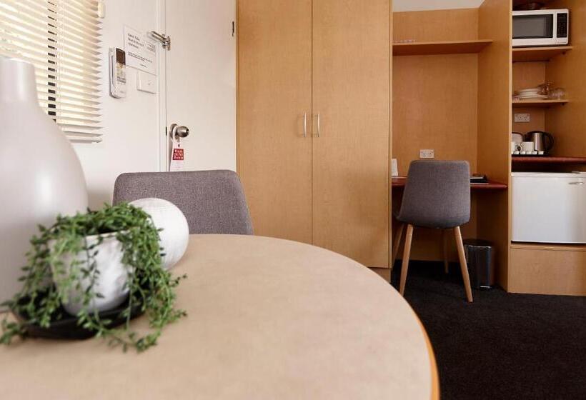 اتاق استاندارد, Elphin Serviced Apartments