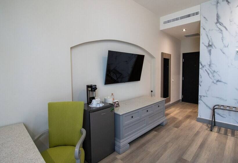 اتاق اجرایی, Araiza Mexicali
