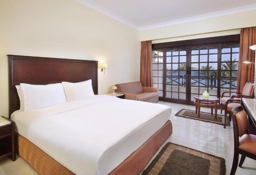 اتاق لوکس با چشم‌انداز دریا, Steigenberger Hotel & Nelson Village, Taba