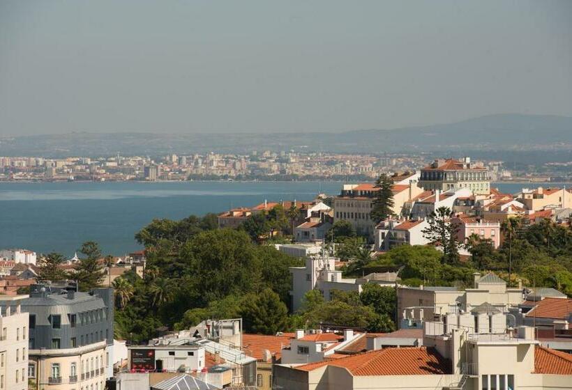 اتاق استاندارد با چشم‌انداز رودخانه, Holiday Inn Express And Suites Lisbon Principe Real By Ihg