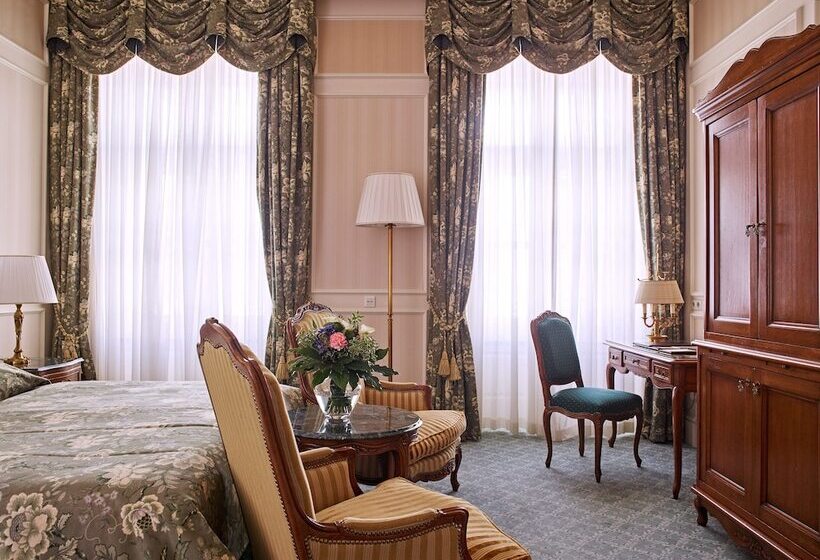 프리미엄 룸 도시 전망, Grand Hotel Wien