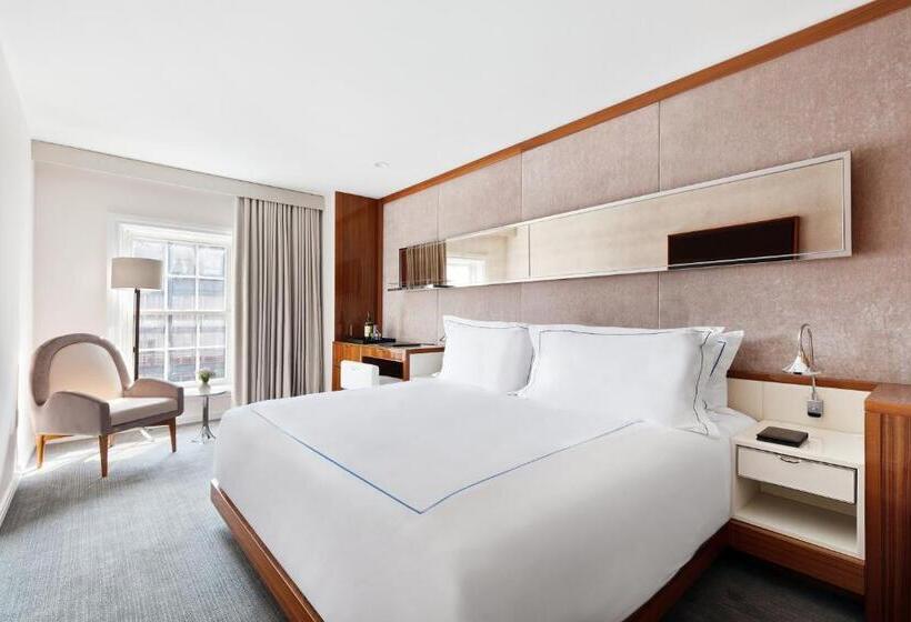 带观景和大床的豪华房间, 33 Hotel, New York City, Seaport